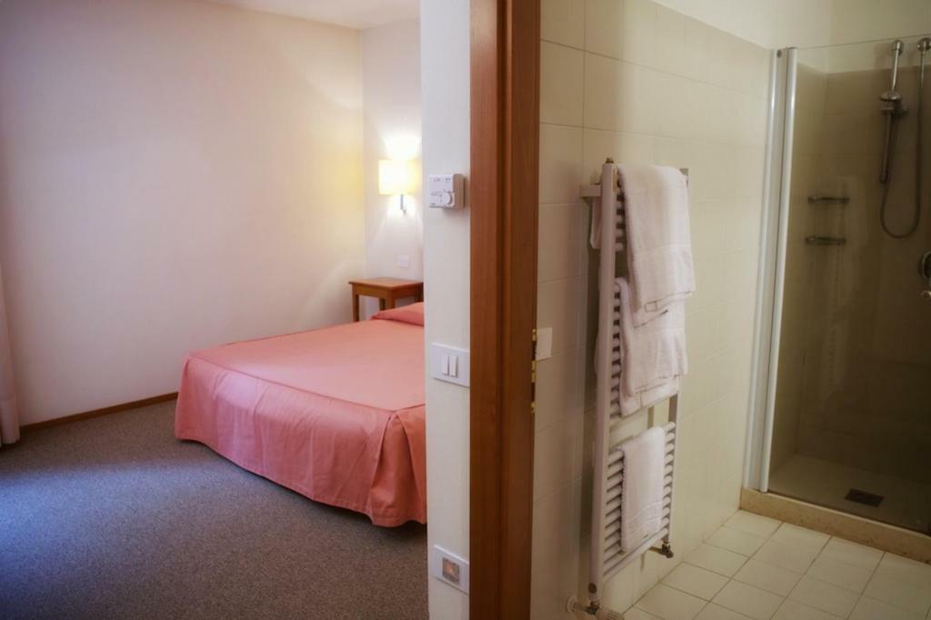 Locanda Perinella Castelgomberto Eksteriør billede